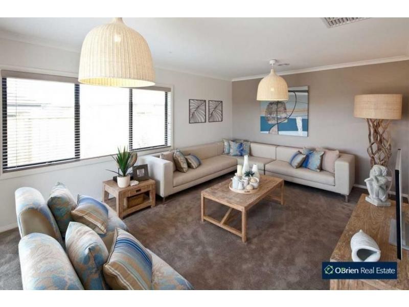 10 Ercildoune Court, Cranbourne VIC 3977