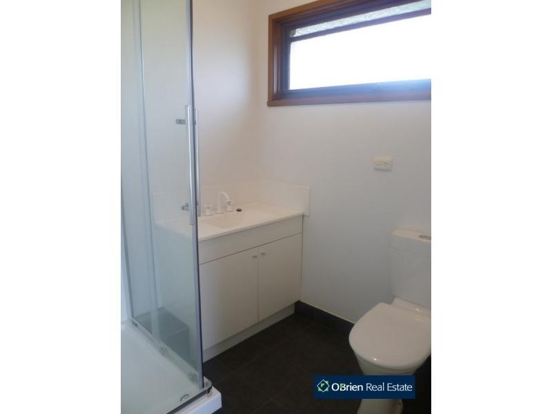 12 Oroya Grove, Clyde VIC 3978