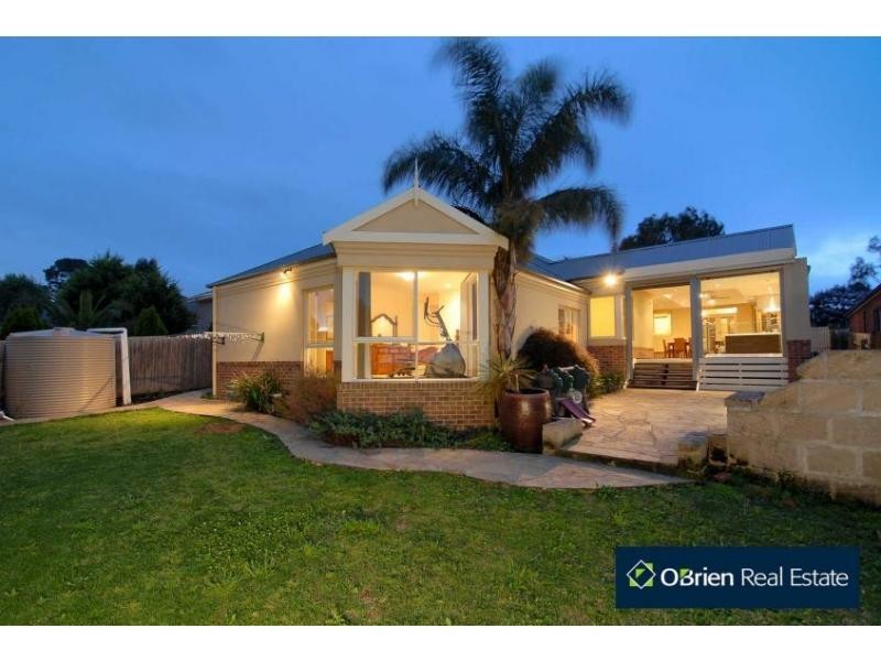 7 Fairview Avenue, Narre Warren VIC 3805