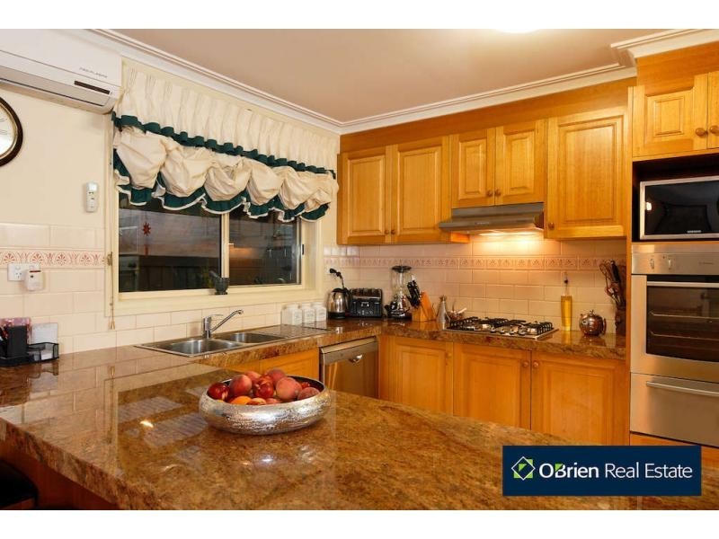 23 Wood Road, Narre Warren South VIC 3805