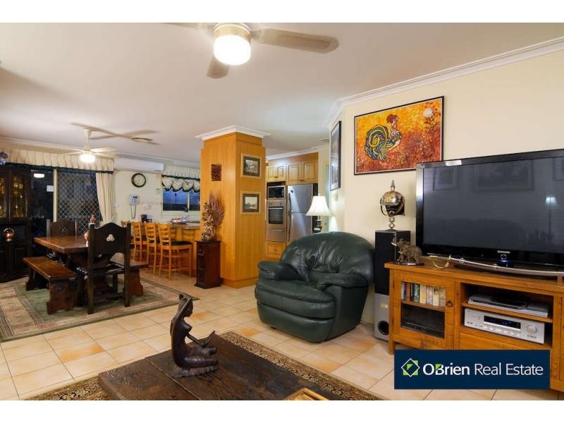 23 Wood Road, Narre Warren South VIC 3805