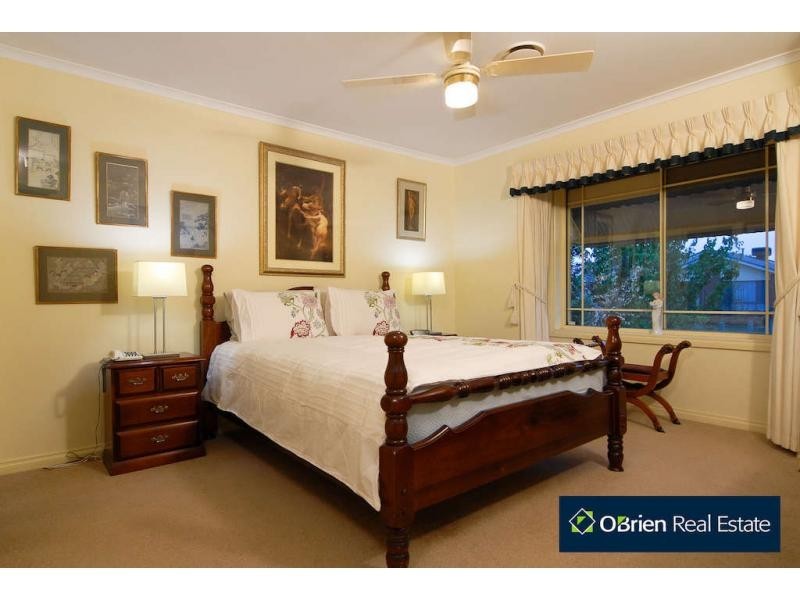 23 Wood Road, Narre Warren South VIC 3805