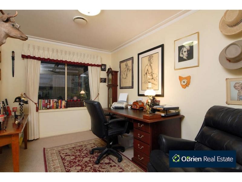 23 Wood Road, Narre Warren South VIC 3805