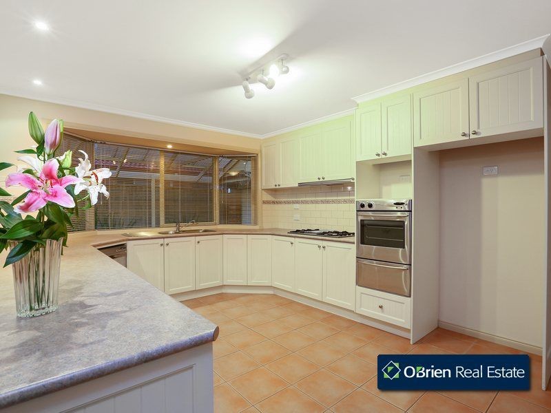 18 Jamieson Way, Berwick VIC 3806