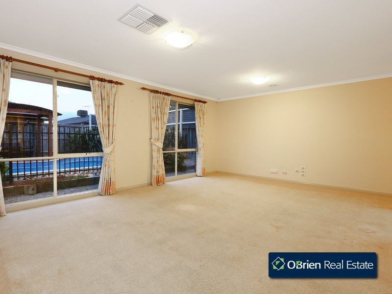 18 Jamieson Way, Berwick VIC 3806