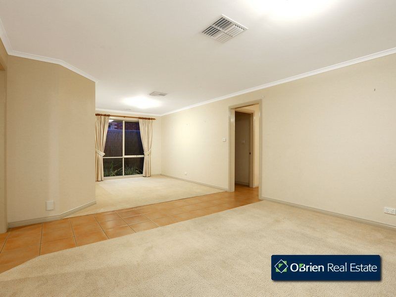 18 Jamieson Way, Berwick VIC 3806