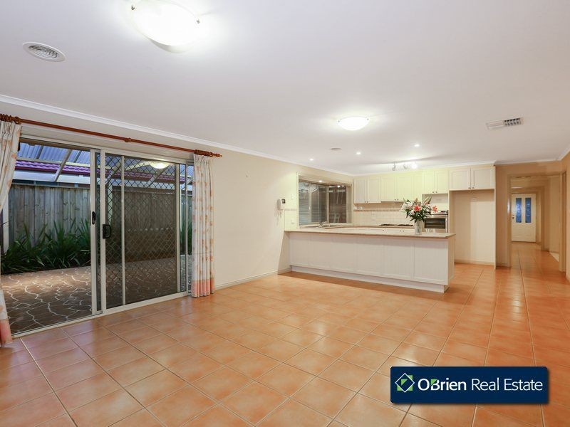 18 Jamieson Way, Berwick VIC 3806