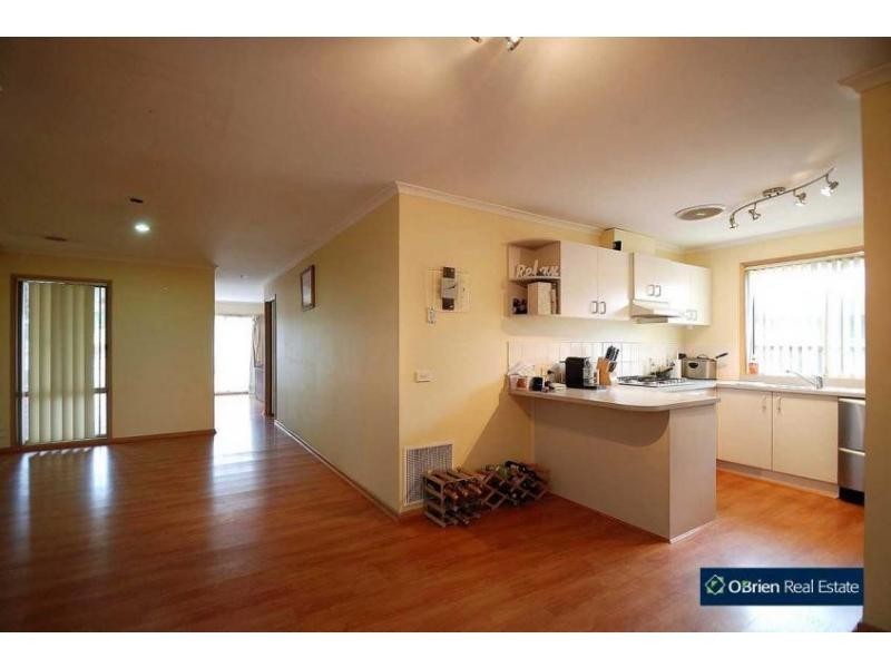 3 Waverley Close, Narre Warren VIC 3805