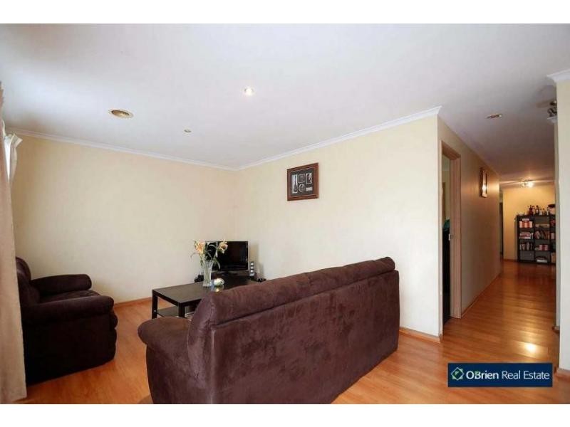 3 Waverley Close, Narre Warren VIC 3805