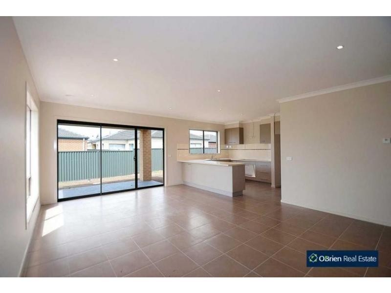 Lot 1418 Abrus Circuit, Cranbourne North VIC 3977