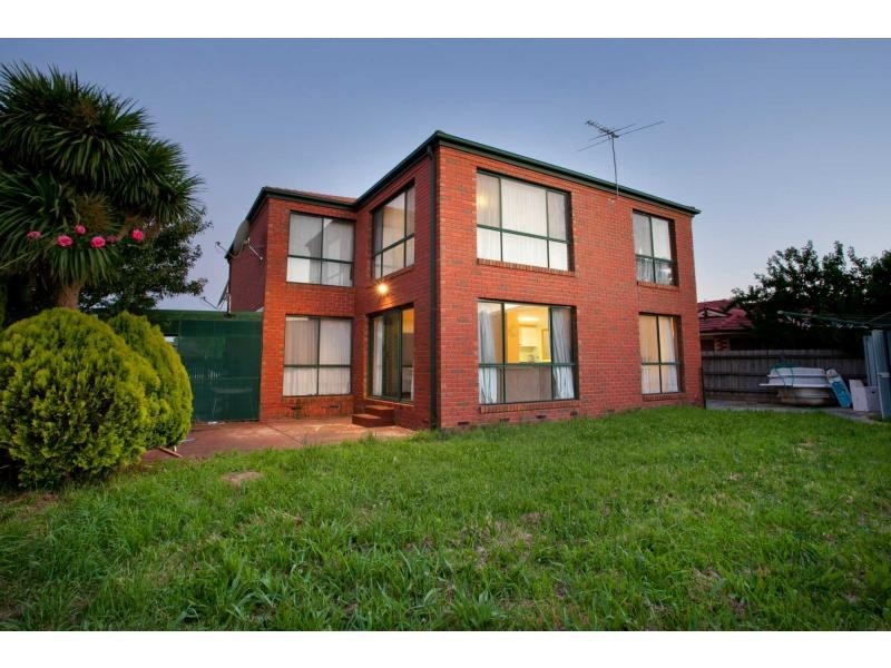 9 Badger Court, Narre Warren VIC 3805