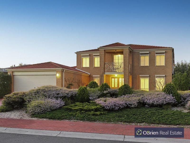 7 McIlwraith Court, Berwick VIC 3806