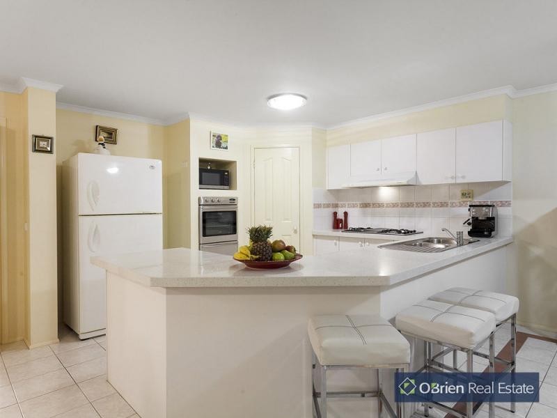 7 McIlwraith Court, Berwick VIC 3806