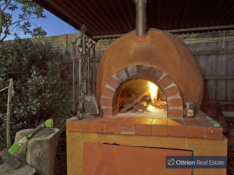 7 McIlwraith Court, Berwick VIC 3806