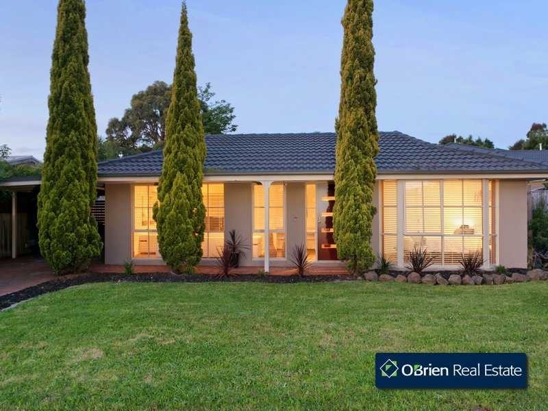 1/55-57 Strathavan Drive, Berwick VIC 3806