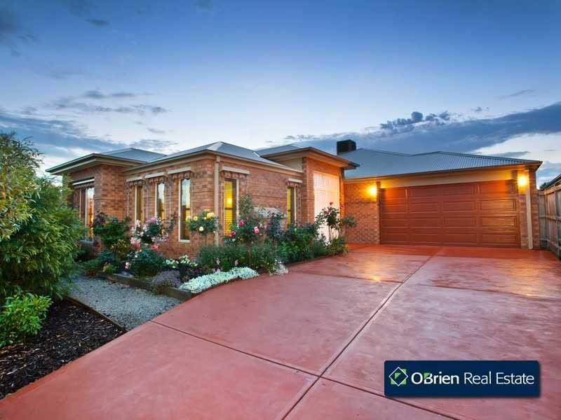 13 Kimberley Downs Court, Narre Warren South VIC 3805