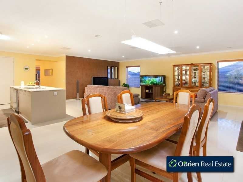 13 Kimberley Downs Court, Narre Warren South VIC 3805