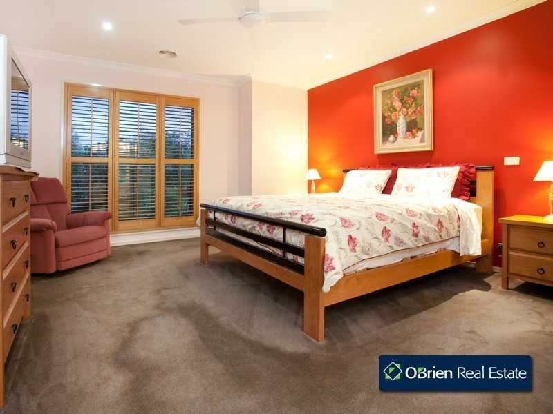 13 Kimberley Downs Court, Narre Warren South VIC 3805