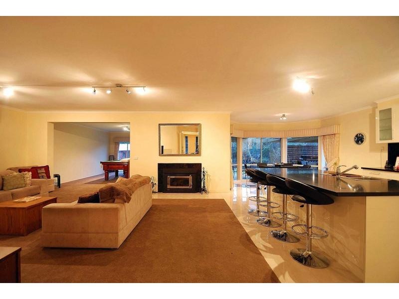 138 Beaconsfield Emerald Road, Beaconsfield Upper VIC 3808