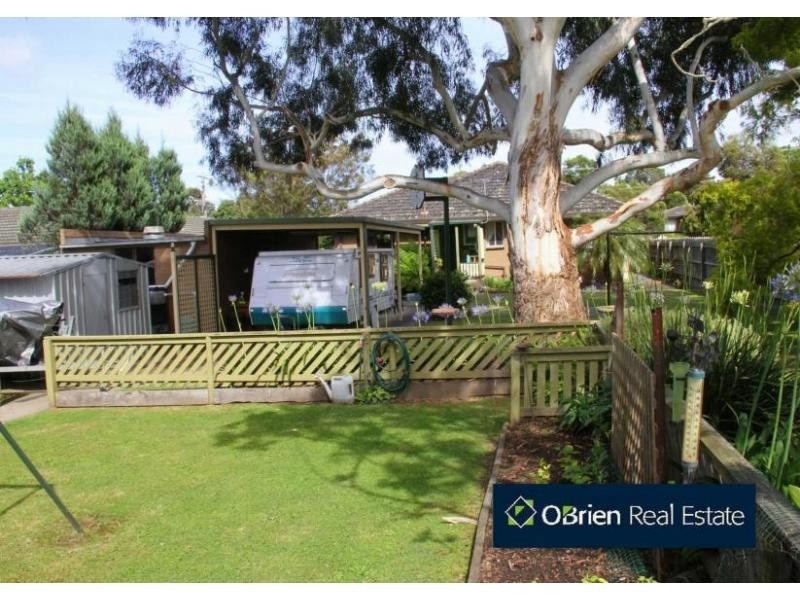 27 Dunkinson Street, Narre Warren VIC 3805