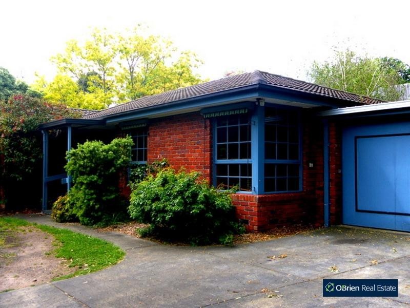 27 Reserve Street, Berwick VIC 3806