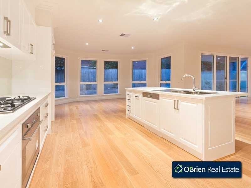 7 Avard Court, Berwick VIC 3806