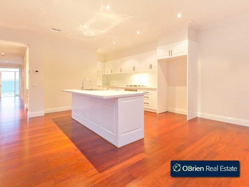 5 Avard Court, Berwick VIC 3806