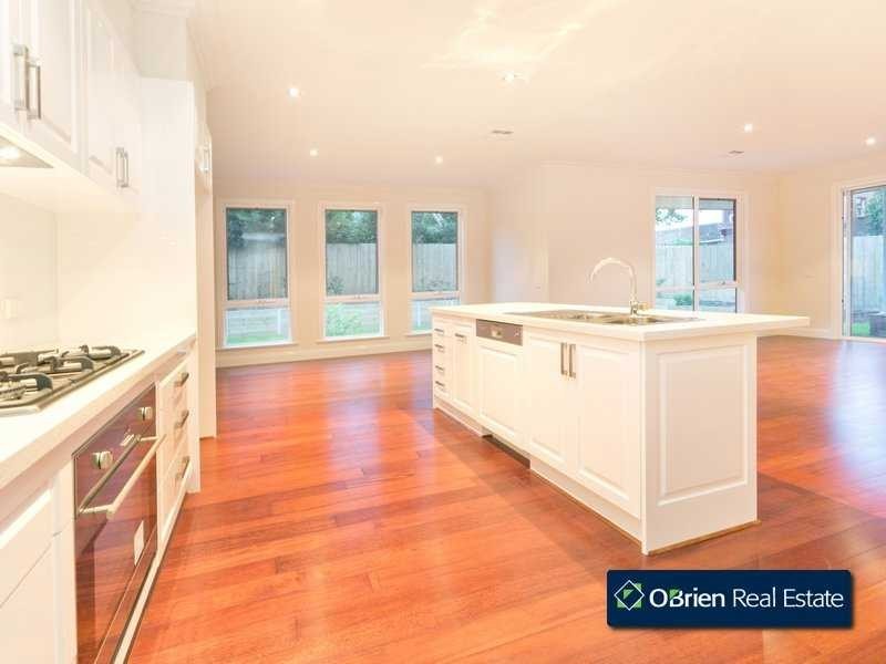 5 Avard Court, Berwick VIC 3806