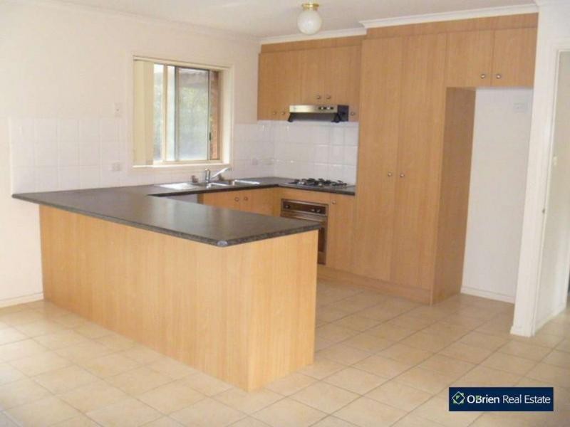 1 Mowbray Court, Berwick VIC 3806