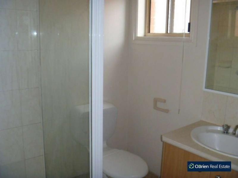 1 Mowbray Court, Berwick VIC 3806