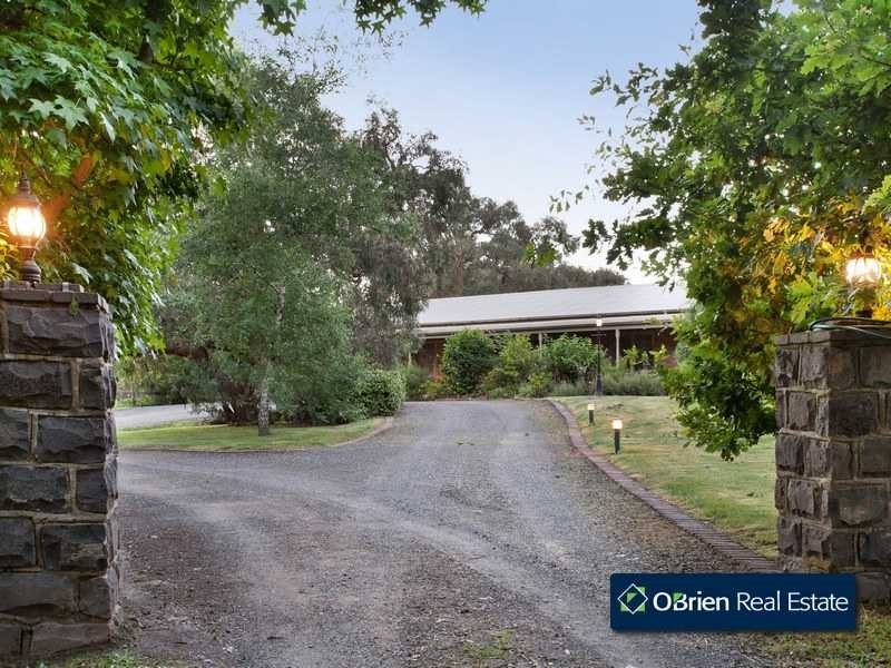 1533 Wellington Road, Belgrave South VIC 3160