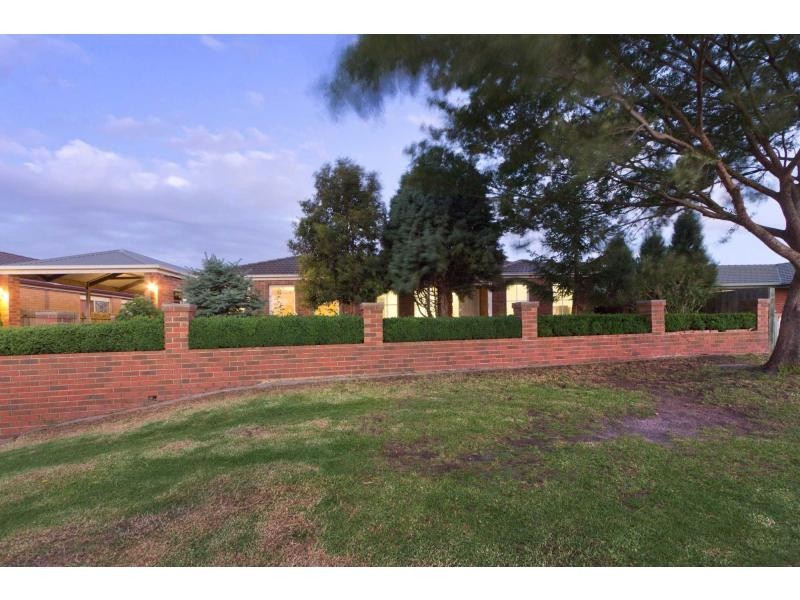 5 Baronet Walk, Narre Warren South VIC 3805