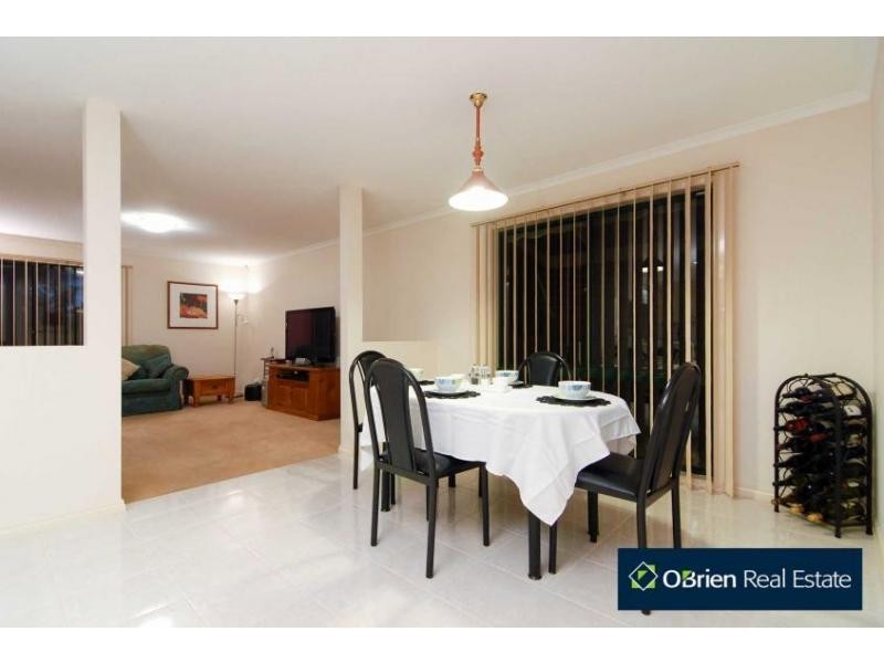 9 Brent Close, Berwick VIC 3806