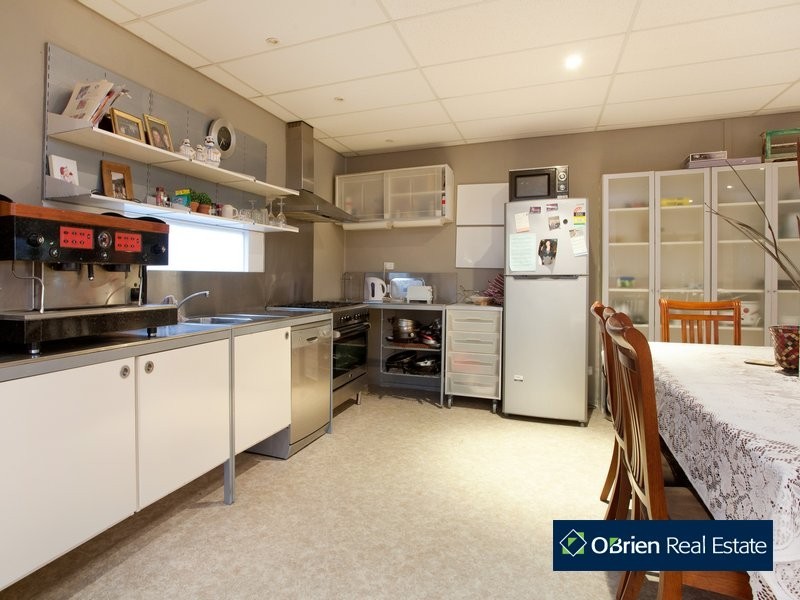 6 Church Street, Berwick VIC 3806