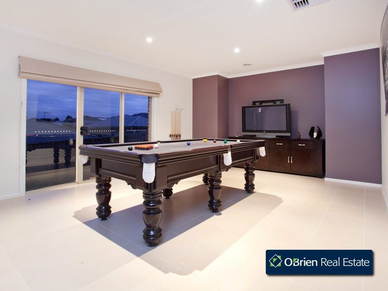 11 Sheldon Drive, Berwick VIC 3806