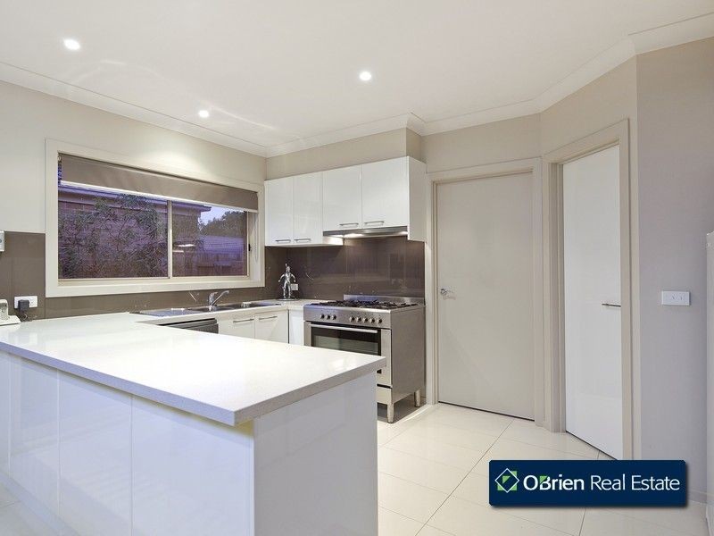 1/12 Kilvington Court, Berwick VIC 3806