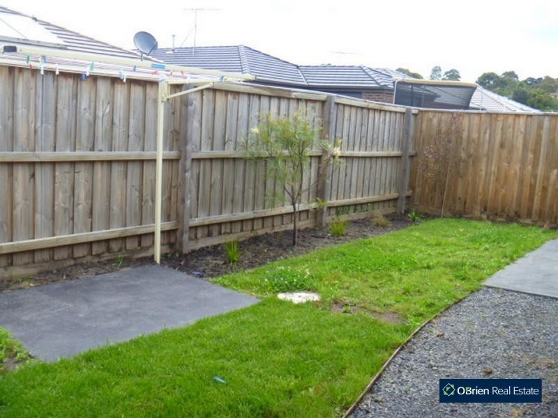 14 Central Avenue, Pakenham VIC 3810