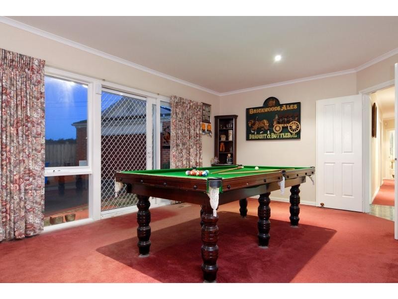 19 Dewdrop Place, Narre Warren South VIC 3805