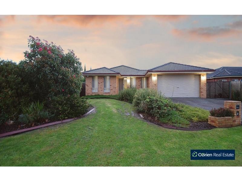 43 Marsh Grove, Berwick VIC 3806