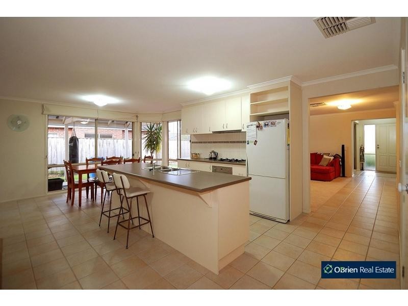 43 Marsh Grove, Berwick VIC 3806