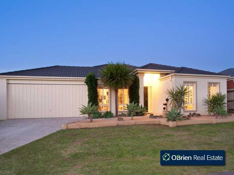 24 Clocktower Court, Berwick VIC 3806