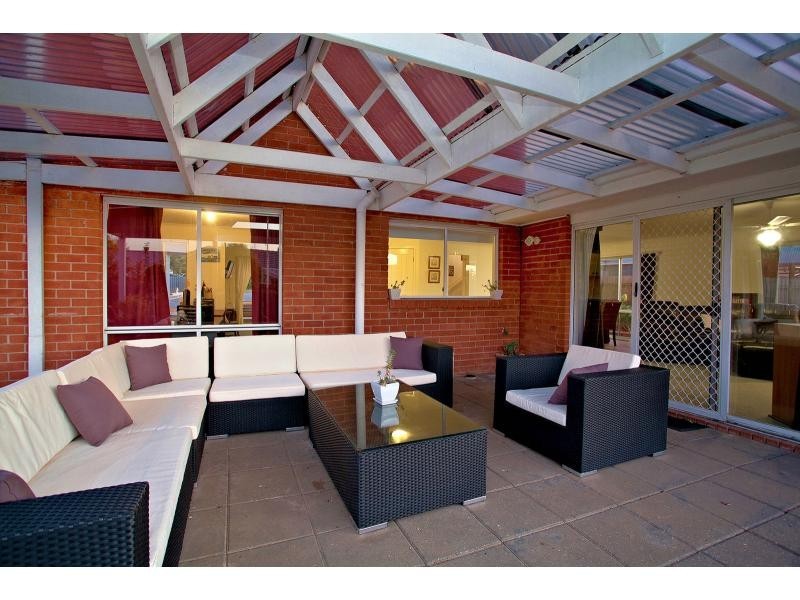 2 Lena Court, Berwick VIC 3806