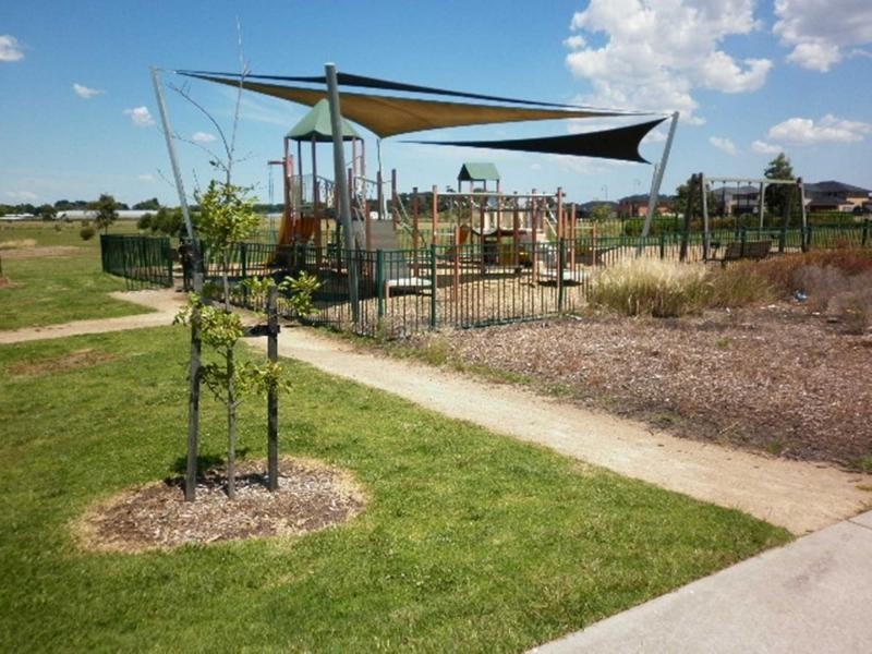 57 The Esplanade, Narre Warren South VIC 3805