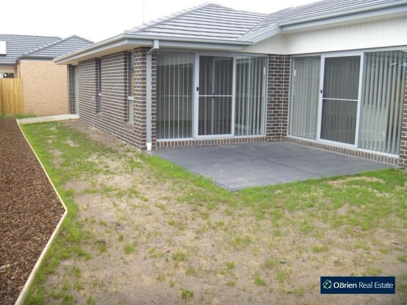 9 Kayanite Way, Officer VIC 3809