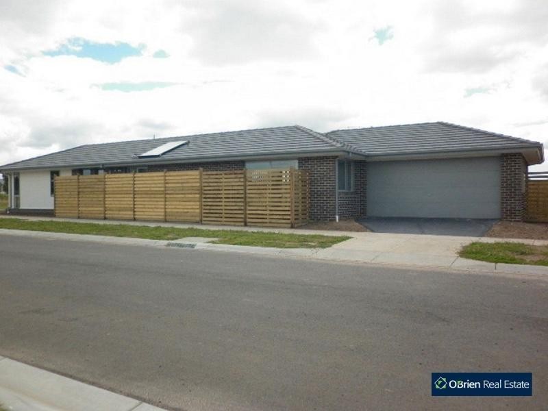 9 Kayanite Way, Officer VIC 3809