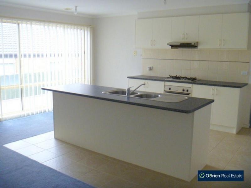 88 Earlsfield Drive, Berwick VIC 3806