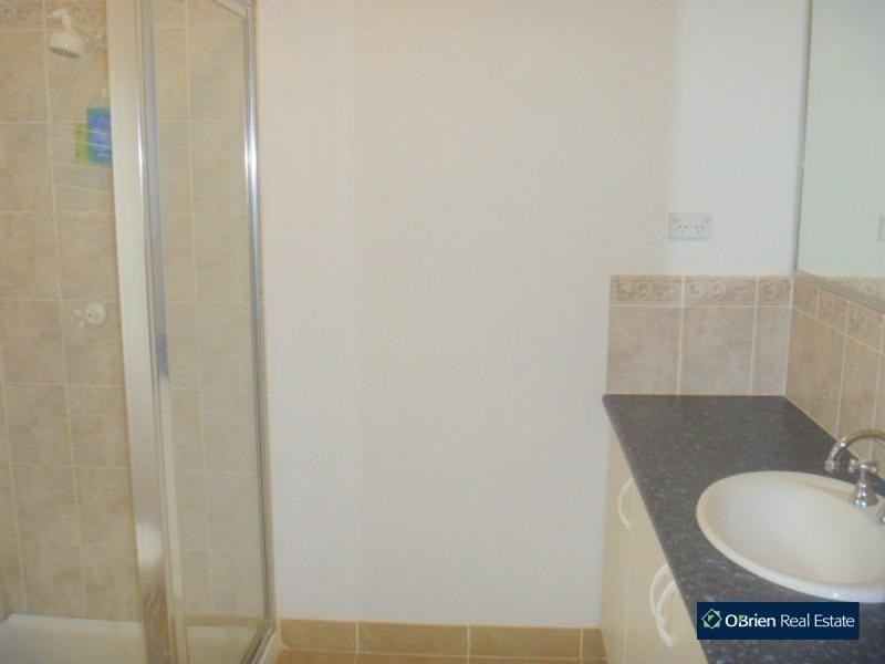 88 Earlsfield Drive, Berwick VIC 3806