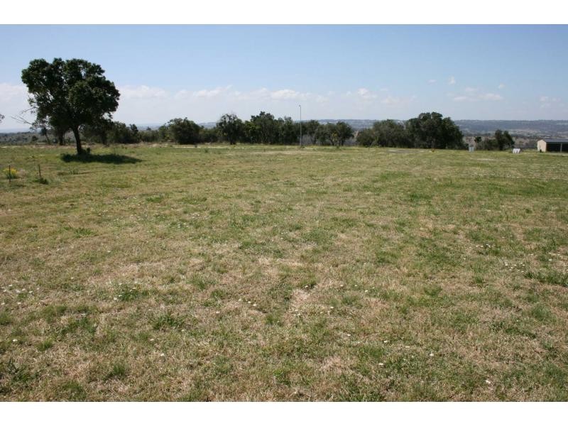 40 Hilltop Drive, Gowrie Junction QLD 4352