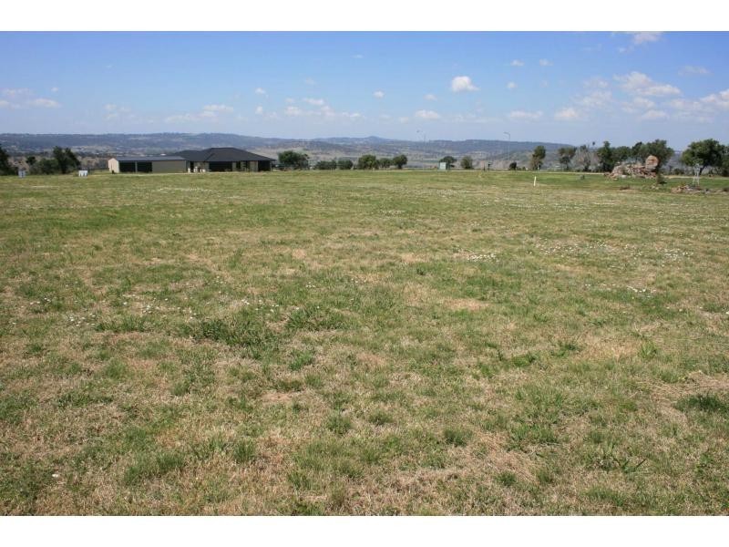 40 Hilltop Drive, Gowrie Junction QLD 4352
