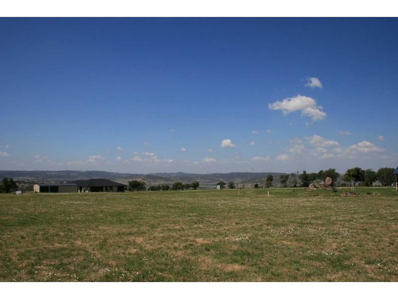 40 Hilltop Drive, Gowrie Junction QLD 4352